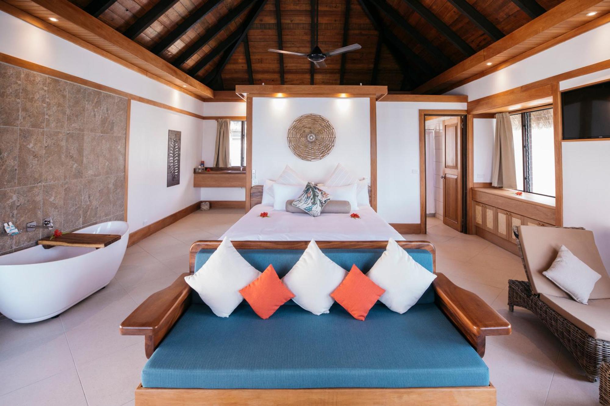 Koro Sun Resort & Rainforest Spa Savusavu Bagian luar foto
