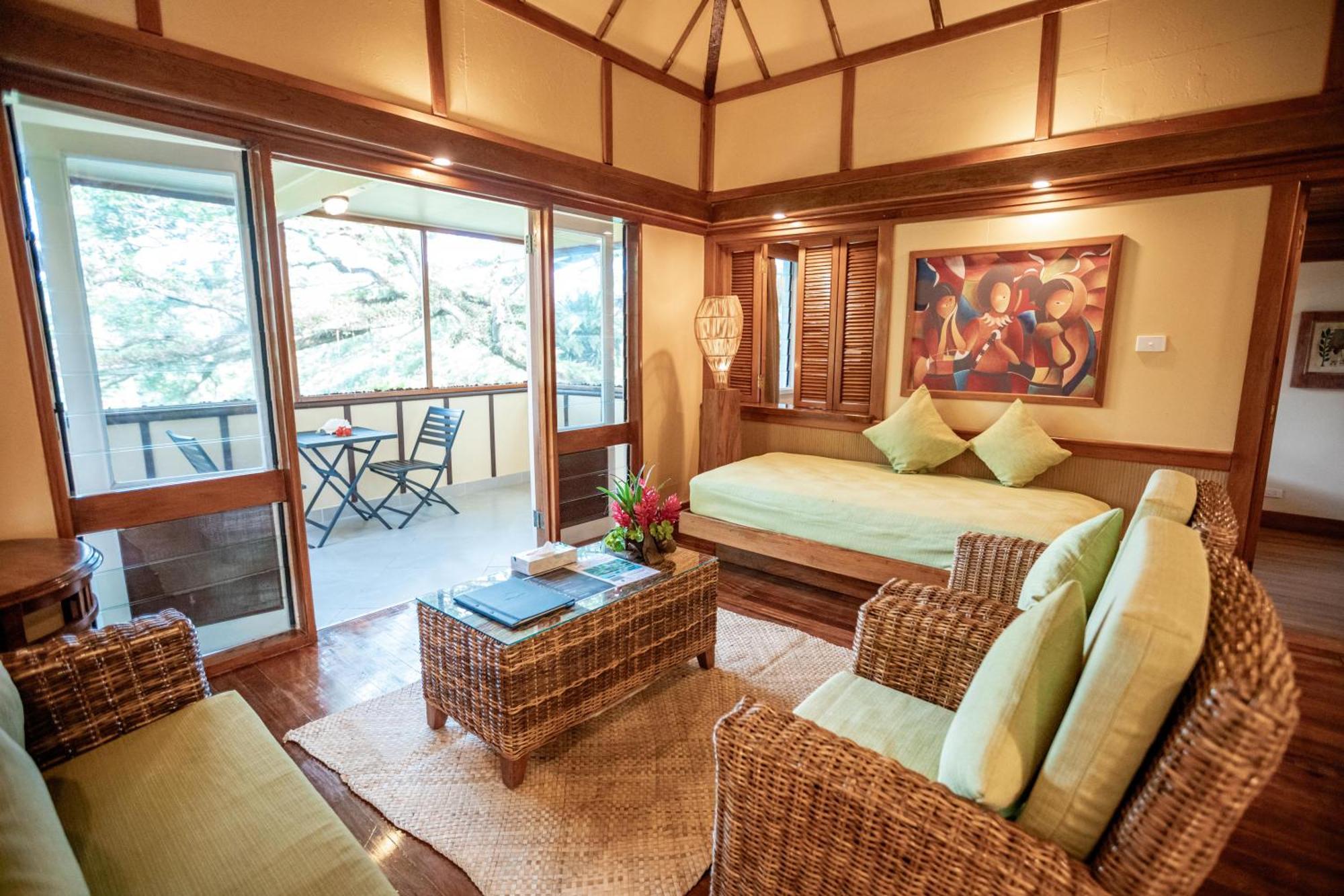 Koro Sun Resort & Rainforest Spa Savusavu Bagian luar foto